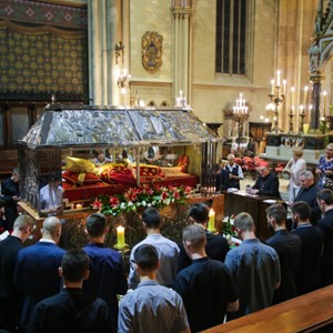 Kardinal Bozanić novim bogoslovima: Svoj hod prema svećeništvu započnite kod, sa, i od blaženog Alojzija Stepinca